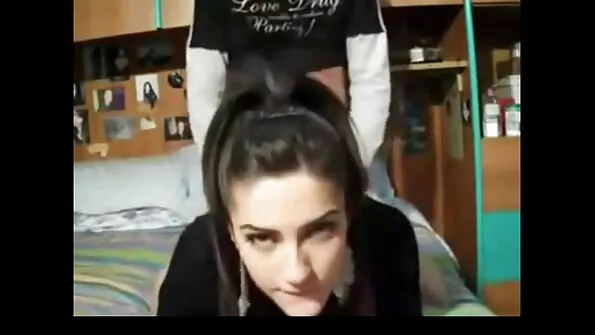 Оксана български порно даде на човека в задника за джобни пари.