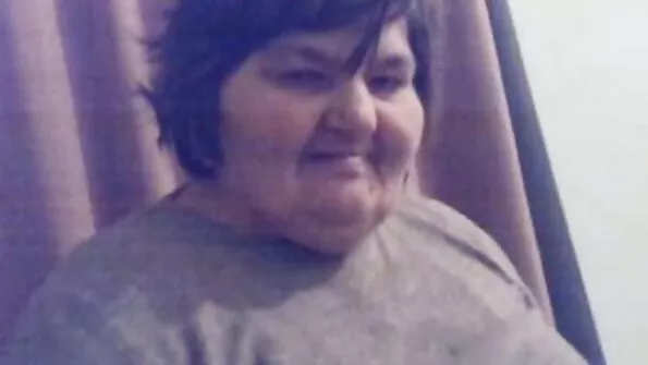 Сложих го в устата на млада кучка и я чуках в кучешки стил. български секс порно