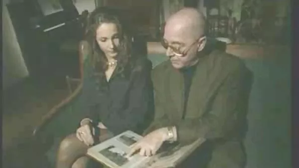 Уличница български порно сайтове с голямо дупе и цици разбива добре задника си.