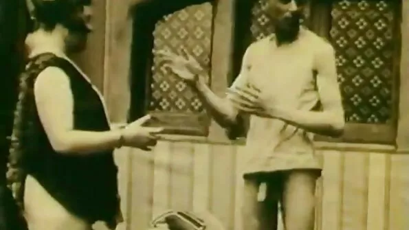 Двама balgarsko ebane мъже чукат младеж в дупето и шапката.