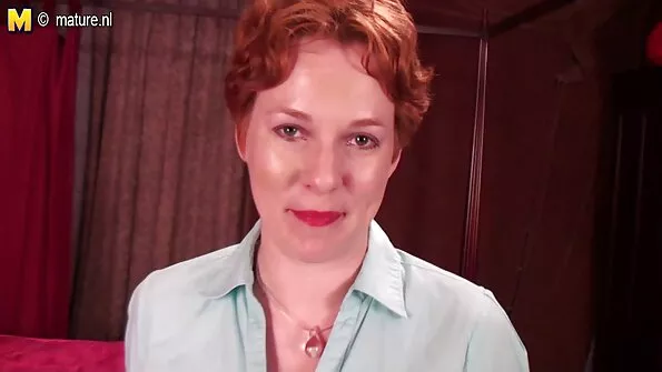 Момиче с красиво дупе съблазни порно българско чернокож за анален секс.