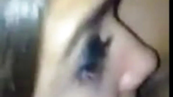 Студентка с две конски опашки даде точка българско порно бг на ново гадже .