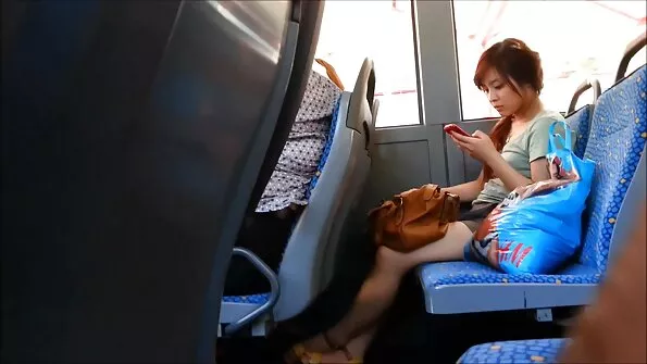 Блондинка печели големи пари безплатно българско порно на групов кастинг.