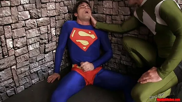 Двама господа ужилват български порно клипове младата жена във всички дупки едновременно.