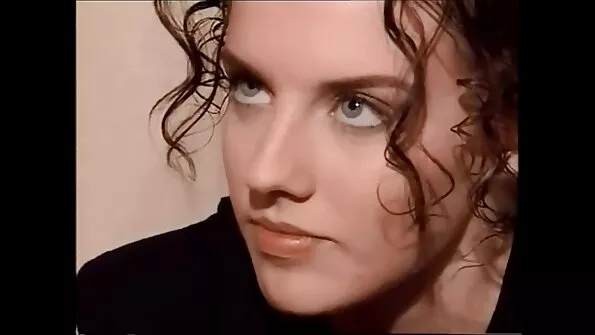 Съпруг с българско домашно порно приятел чука жена си Кинуски Каку с двойно проникване.