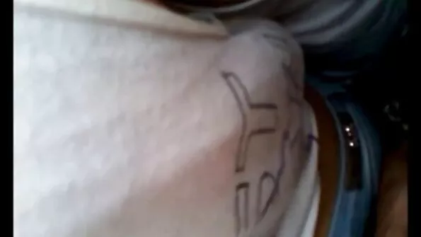 Мацка с чорапи се чука силно в устата безплатно българско порно и дупето.