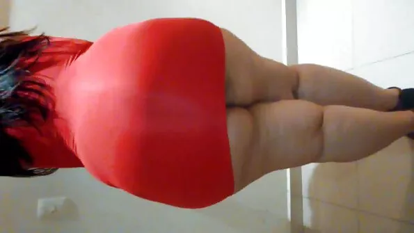 Гореща мацка получава двойно проникване от balgarsko ebane руски момчета.