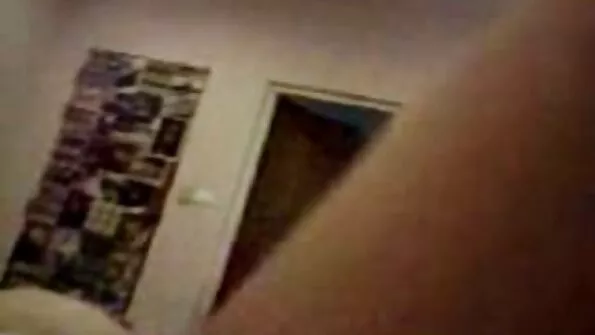 Красива MILF крещи от анален оргазъм. първия български порно филм