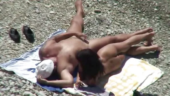 Руска курва суче петли един по един порно на български език на анален кастинг.